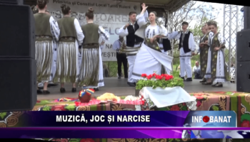 Muzică, joc și narcise
