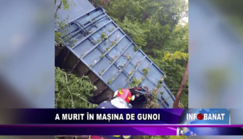 A murit în mașina de gunoi