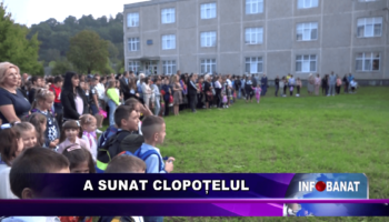 A sunat clopoțelul