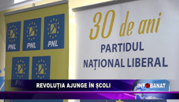 Revoluția ajunge în școli