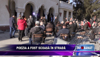 Poezia a fost scoasă în stradă