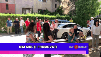 Mai mulți promovați