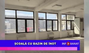 Școală cu bazin de înot
