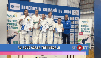 Au adus acasă trei medalii