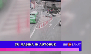 Cu mașina în autobuz