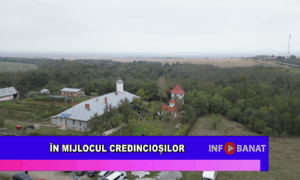 În mijlocul credincioșilor