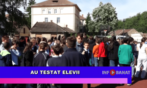Au testat elevii