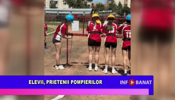 Elevii, prietenii pompierilor