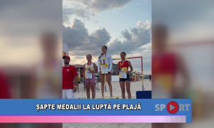 Șapte medalii la luptă pe plajă