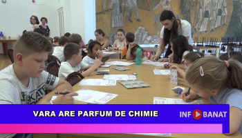 Vara are parfum de chimie